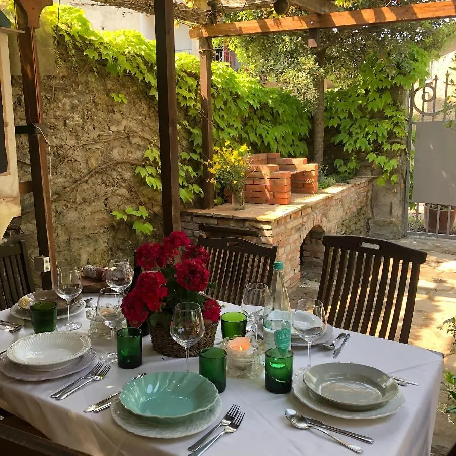 Delizioso E Particolare Casale Con Piscina,Cortona Villa Italy