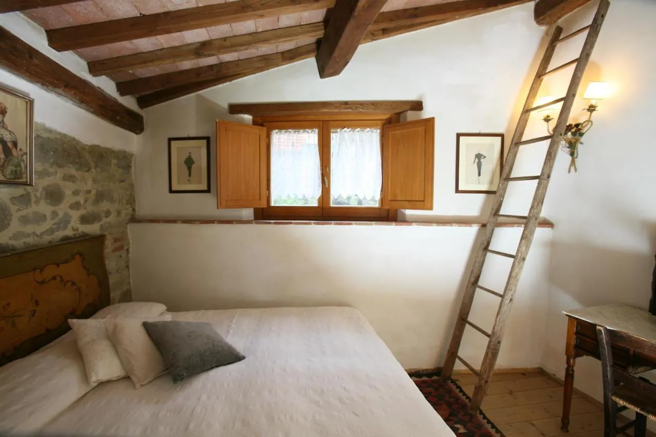 Delizioso E Particolare Casale Con Piscina,Cortona Villa